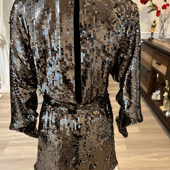 ASOS Sequin Batwing Sleeve Mini Shift Dress with belt. Size 2 - Picture 11 of 11